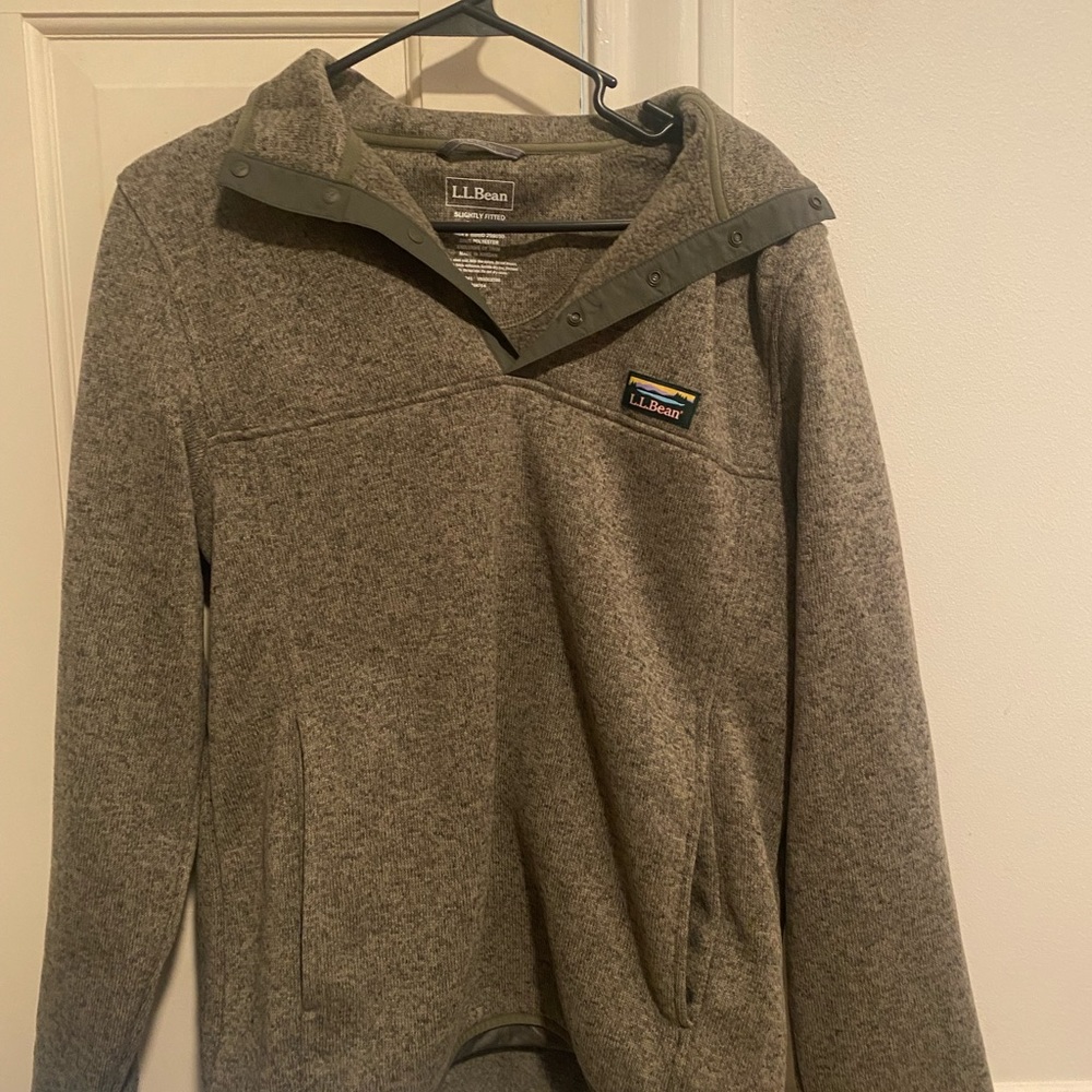 L.L. bean pull over